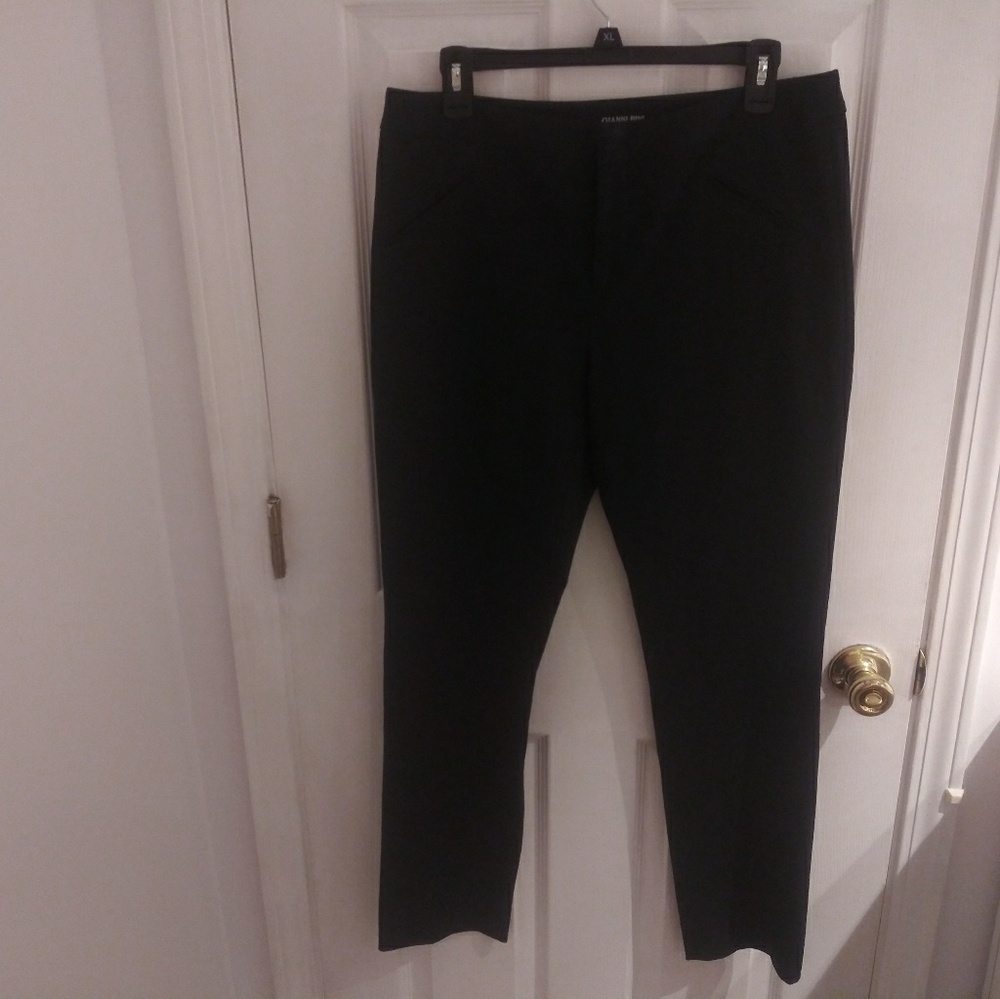 Gianni Bini Cropped Black Pants